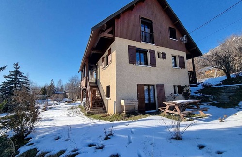 Saint-Michel-de-Chaillol Casa | Apartamento acogedor para 4 personas con jardín privado, cerca del telesilla y parking privado