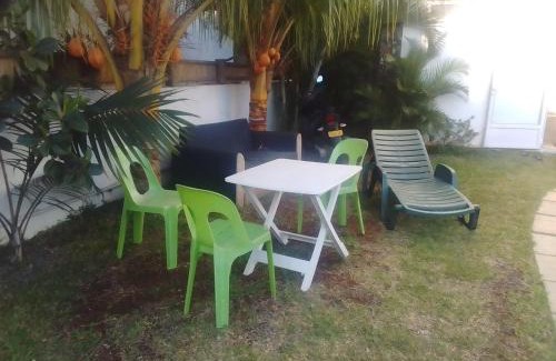 Pointe aux Biches Apartamento | Groundfloor Apartment and Firstfloor Apartment with charming pool near sandy beach and commerces nearby