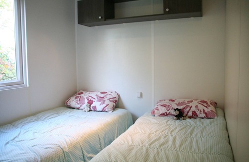 Gourge Chalet De Esquí | Alojamiento grupal 20 pers. : piscina, hall, mini golf, comedor