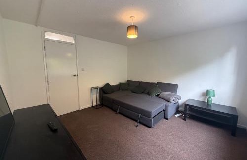 Milton Keynes Apartamento | Group & Family Stay central MK