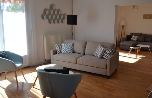Blois Casa | Casa rural para grupos con piscina y SPA en Blois