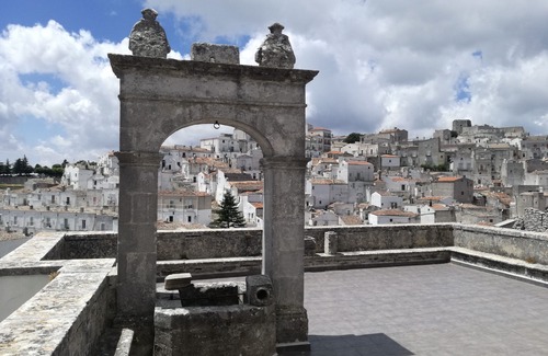 Monte Sant'Angelo Condominio | Grupo de vacaciones en pequeñas casas en el centro histórico.