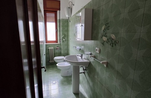 Massa d'Albe Casa | Group home. Beautiful panorama. Close to local tourist attractions.