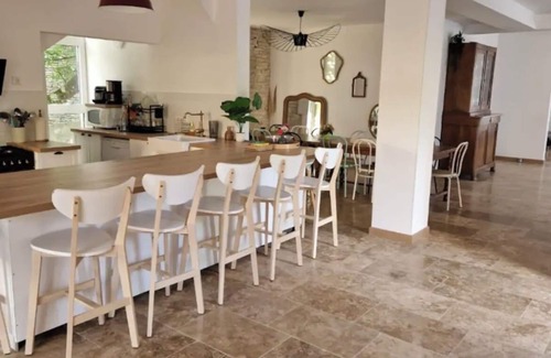 Vertault Casa | Group home in Burgundy L'Antre Amis