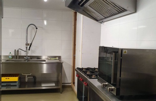 Bant Casa | Group Stay in Eigen Wijze Near Playing Field