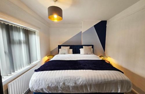Banbury Apartamento | Group Stay with 3 Parking Spaces