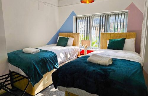 Banbury Apartamento | Group Stay with 3 Parking Spaces