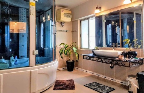 Phu My Hung Apartamento | GRUPO STAY350sq Penthouse + Roof Deck