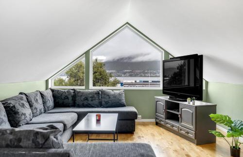 Tromso Apartamento | Groups & Family Getaway I FREE Parking
