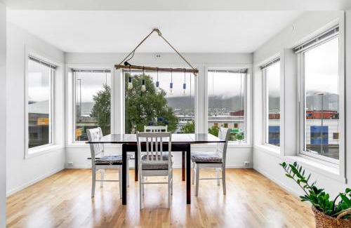 Tromso Apartamento | Groups & Family Getaway I FREE Parking