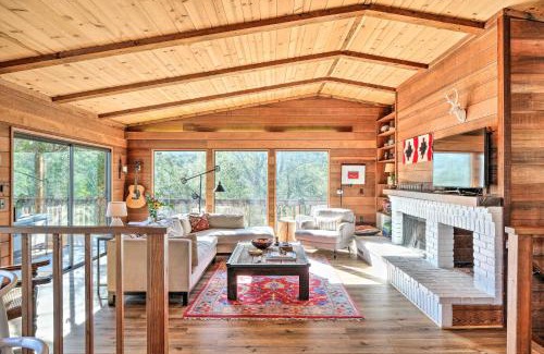 Groveland Casa | Groveland Cabin with Outdoor Perks and Game Room