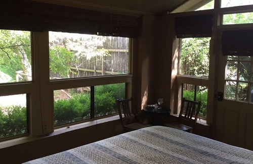 Gruene Cabina | Gruene River Cabin on the Guadalupe - Sleeps 2, Kayak for 2, Float Tubes, Grill!