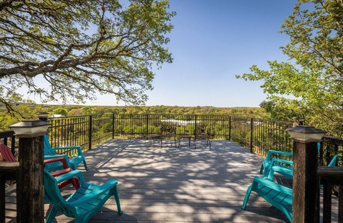 Gruene Casa | Gruene Vista en el río Guadalupe, a 1 milla de Gruene, a 3 millas de Schlitterbahn.