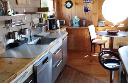 Gruissan Plage Chalet De Esquí | Gruissan plage, 100 m from the beach, sea view 4 people, atypical chalet!