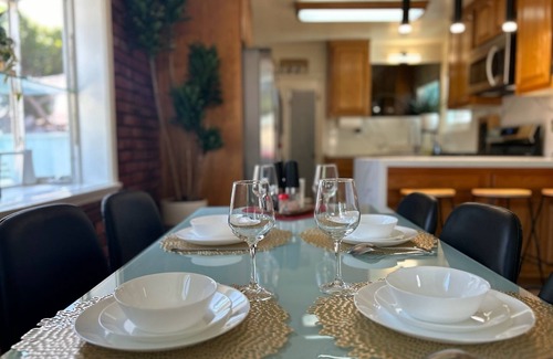 Huntington Beach Casa | GSH202-Green Sweet Home-Cozy house in OC