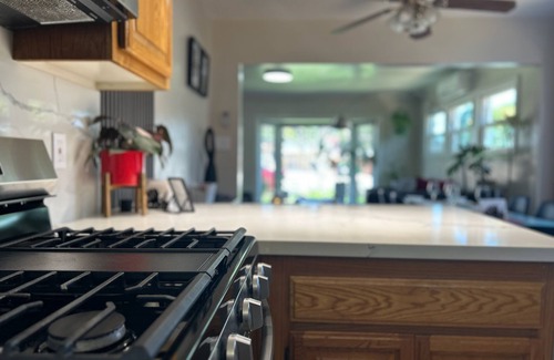 Huntington Beach Casa | GSH202-Green Sweet Home-Cozy house in OC