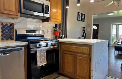 Huntington Beach Casa | GSH202-Green Sweet Home-Cozy house in OC