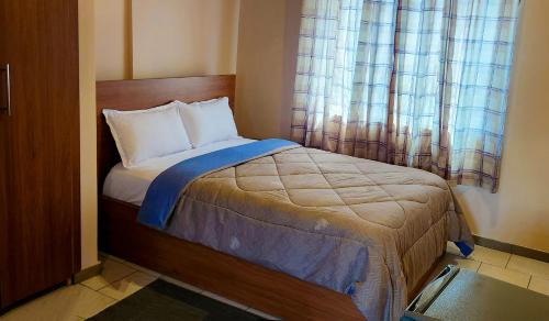 East Legon Hotel | GSM Crown-Inn Hotel