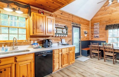 Townsend Casa | GSMNP Hillside Hideaway