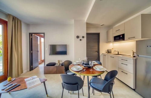 Quartier Exposition-Bajatiere Apartamento | #GT | Le Joli Berthelot 🌺