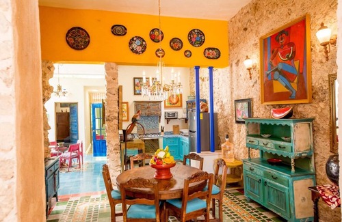 Centro Casa | Majikal Casa Guaca-Maya
