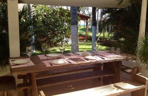 Guaeca Casa | Guaecá playa, en el campo, casi de pie en la arena con vistas al mar