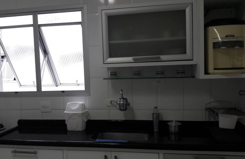 Vila Maia Apartamento | Guarujá - 3 dorm. en Pitangueiras, Wi-Fi, 2 plazas de garaje, capacidad para 10 personas