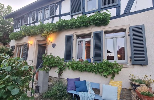 Vendersheim Apartamento | Guest.Haus im Fachwerk - ÜB Apartment /Bathroom&Bedroom, Kitchen, Dining room