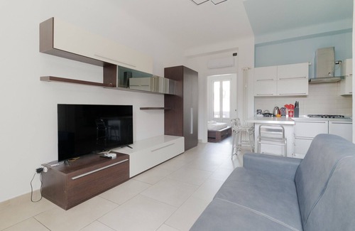 Ripamonti Corvetto Apartamento | Guest Host Milan- Brenta M3 Balcony Apt