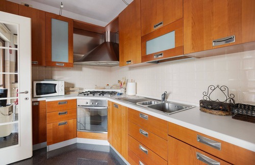Morivione Apartamento | Guest Host- Milan University Bocconi Terrace Apt!