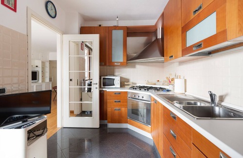 Morivione Apartamento | Guest Host- Milan University Bocconi Terrace Apt!