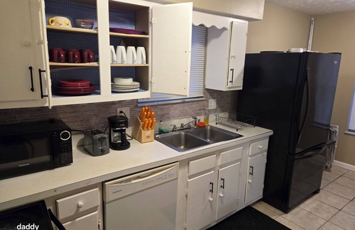 Reynoldsburg Casa | GUEST-HOUSE # 3: Charming 3-bedroom house in lovely Reynoldsburg