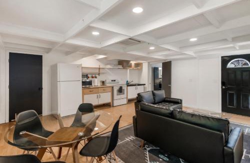 Chico Casa | Guest House, Accessible to Downtown, & Fast WiFi!