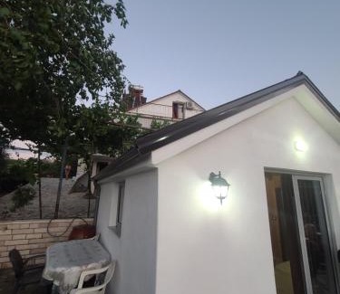 Gjirokaster Casa | Guest House Argjiro Castle