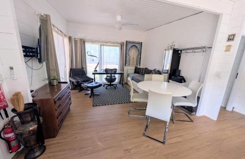 Ermington Casa | Guest House