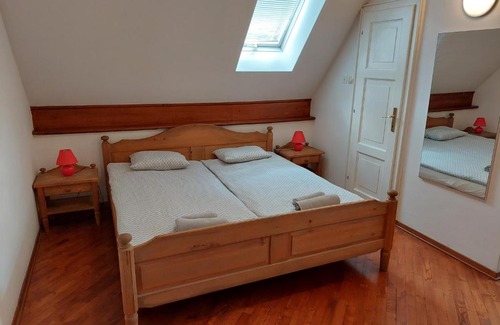 Idrija Casa | Guest House Barbara