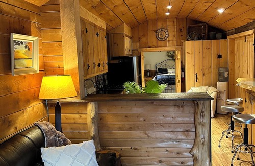 Nottawa Cabaña | Guest house close to Blue Mountain, Wasaga Beach and Collingwood!