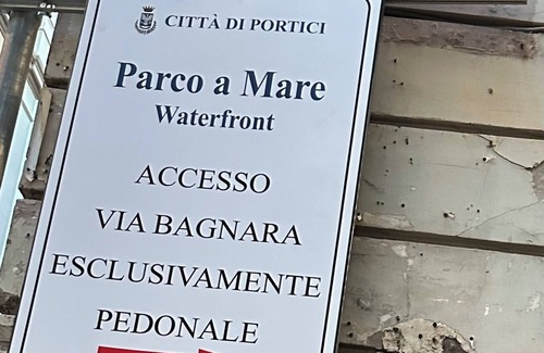 Portici Casa | Guest House con Accesso Diretto Alla Spiaggia