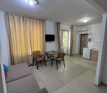 Aktau Hotel | Guest House Dostar - Жағажай Үй Достар