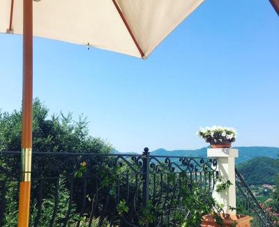 Montegrotto Terme Apartamento | Guest house Festinalente