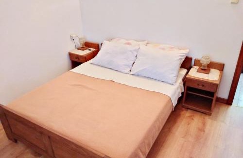 Kozarica Apartamento | Guest House Hazdovac - Two Bedroom Apartment with Terrace and Sea View