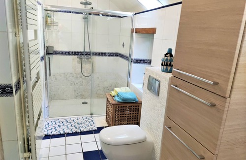 Turqueville Cama Y Desayuno | guest house in a garden next to Utah Beach point.