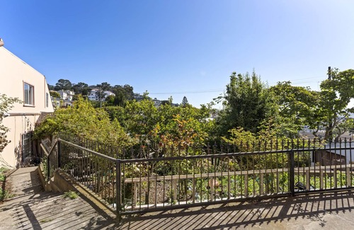 Mount Davidson Manor Cabaña | Guest House inside the beautiful yard