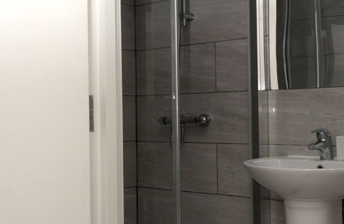 Streatham Casa | Guest House London