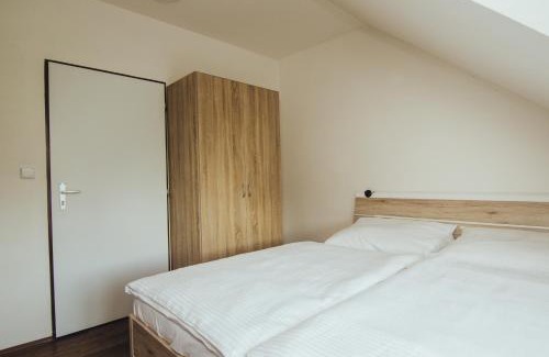 Lestina Casa | Guest House Na Hřišti