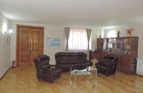 Telavi Casa | Guest House "Old House"
