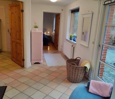 Naestved Apartamento | Guest house on farm in small village