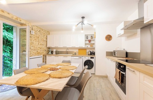 Monein Casa | Casa de huéspedes 'Ozalée - Domaine Helaku' con vistas a la montaña, terraza compartida y Wi-Fi