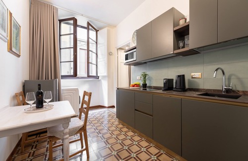San Lorenzo Apartamento | Guest House Palazzo D'Ambra