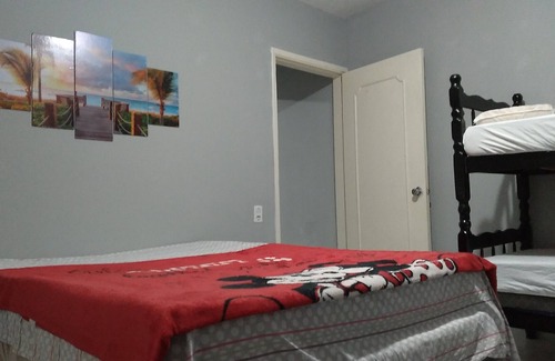 Jardim Santa Tereza Casa | Guest house Paradas Beach house